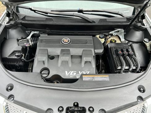 Used 2011 Cadillac SRX Luxury image 20