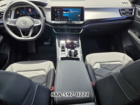 Used 2026 Volkswagen Atlas Cross Sport SE AWD/4WD image 14