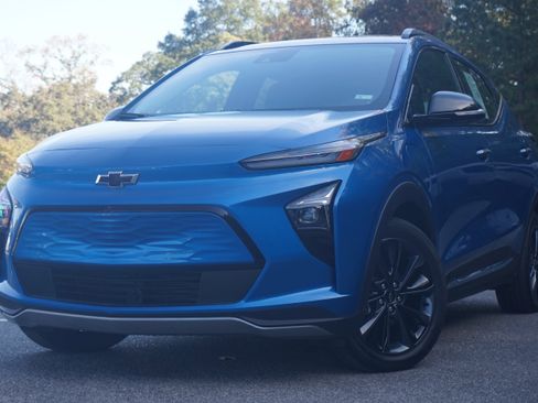 Used 2022 Chevrolet Bolt EUV Premier w/ Launch Edition image 4