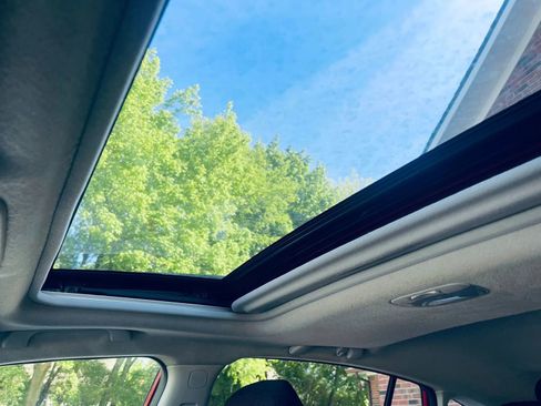 Used 2017 Subaru Crosstrek 2.0i Premium w/ Special Edition AWD/4WD image 5