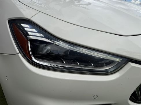 Used 2018 Maserati Ghibli GranSport RWD image 9