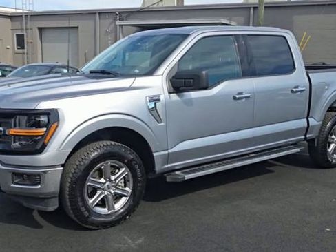 Certified 2025 Ford F150 XLT w/ Equipment Group 301A Standard image 5