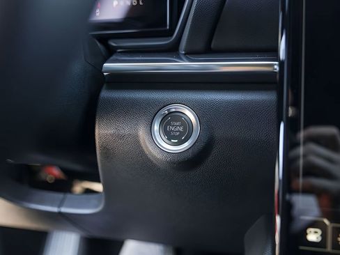 Used 2026 GMC Terrain Elevation w/ Black Edition FWD image 21