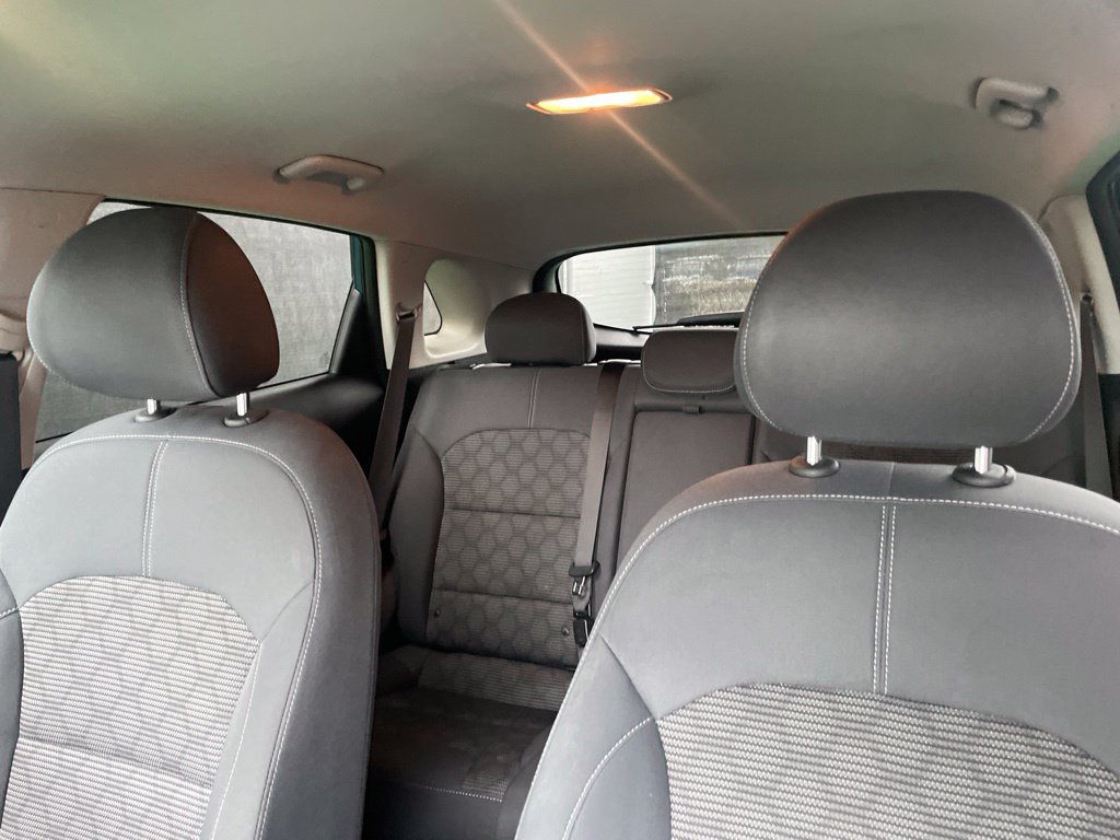 Used 2018 Kia Niro LX FWD image 11