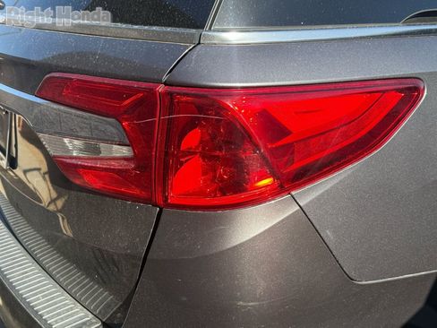 Used 2019 Honda Odyssey LX image 11