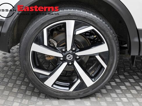 Used 2022 Nissan Rogue Sport SL w/ Premium Package image 45