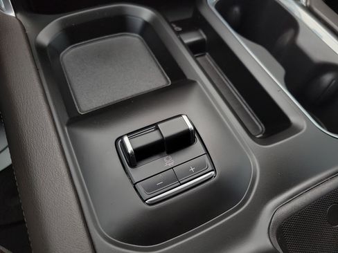 Certified 2024 GMC Sierra 2500 Denali w/ Denali Reserve Package image 27