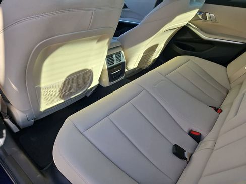 Used 2020 BMW 330i Sedan w/ Premium Package image 19