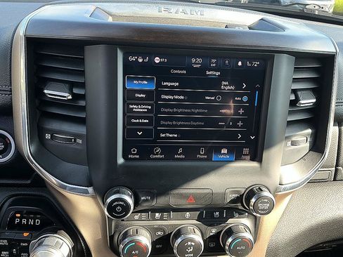 Used 2022 RAM 1500 Laramie AWD/4WD image 16