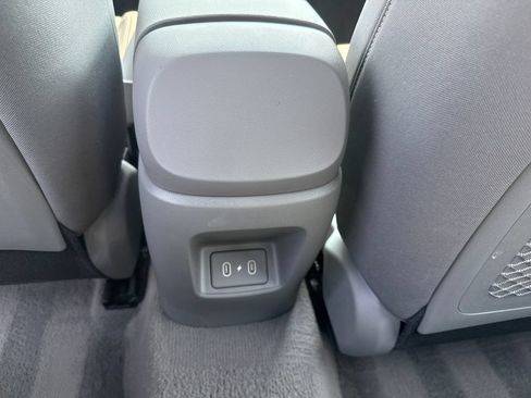 Certified 2024 Hyundai Elantra SEL w/ Convenience Package FWD image 22