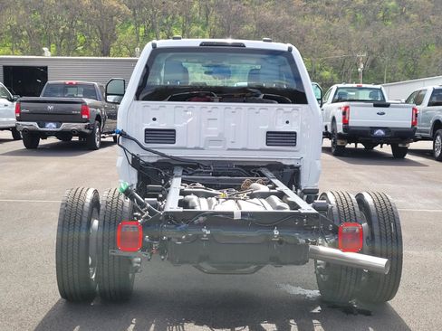 New 2026 Ford F550 4x4 Supercab Super Duty image 6