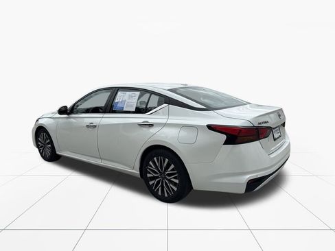 Used 2023 Nissan Altima 2.5 SV image 6