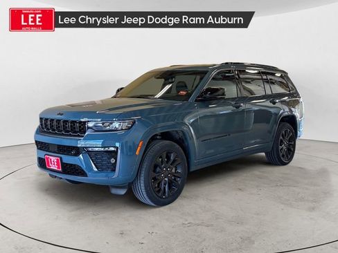 New 2026 Jeep Grand Cherokee L Limited image 1