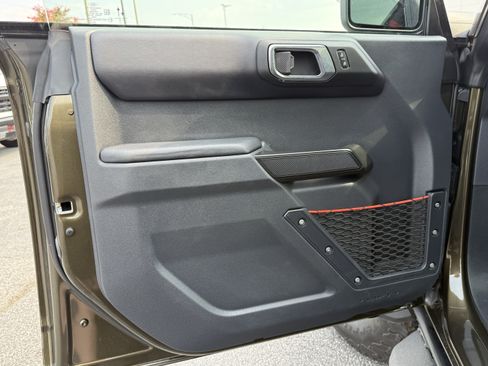 Used 2025 Ford Bronco Raptor AWD/4WD image 14