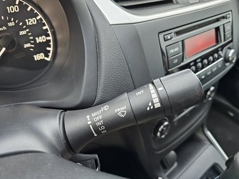 Used 2016 Nissan Sentra S image 43