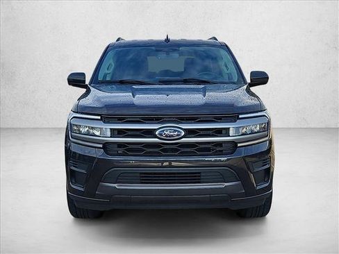 Used 2024 Ford Expedition XLT RWD image 2