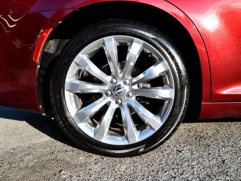 Used 2019 Chrysler 300 Limited RWD image 28