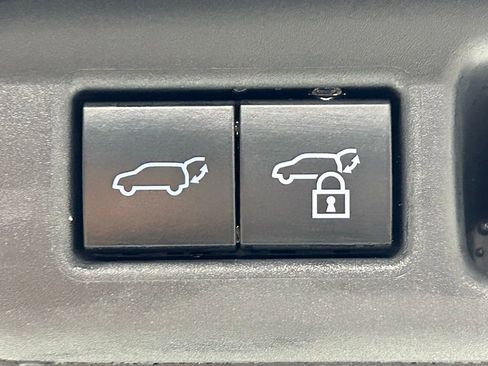 Used 2024 Toyota Sequoia Limited image 18