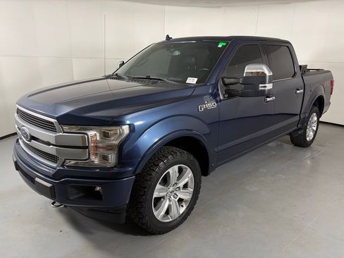 Used 2018 Ford F150 Platinum w/ Equipment Group 701A Luxury image 4