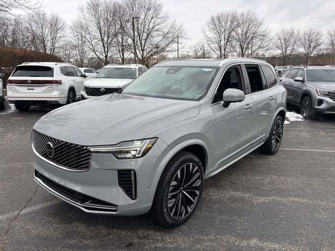 New 2026 Volvo XC90 B6 Ultra image 3