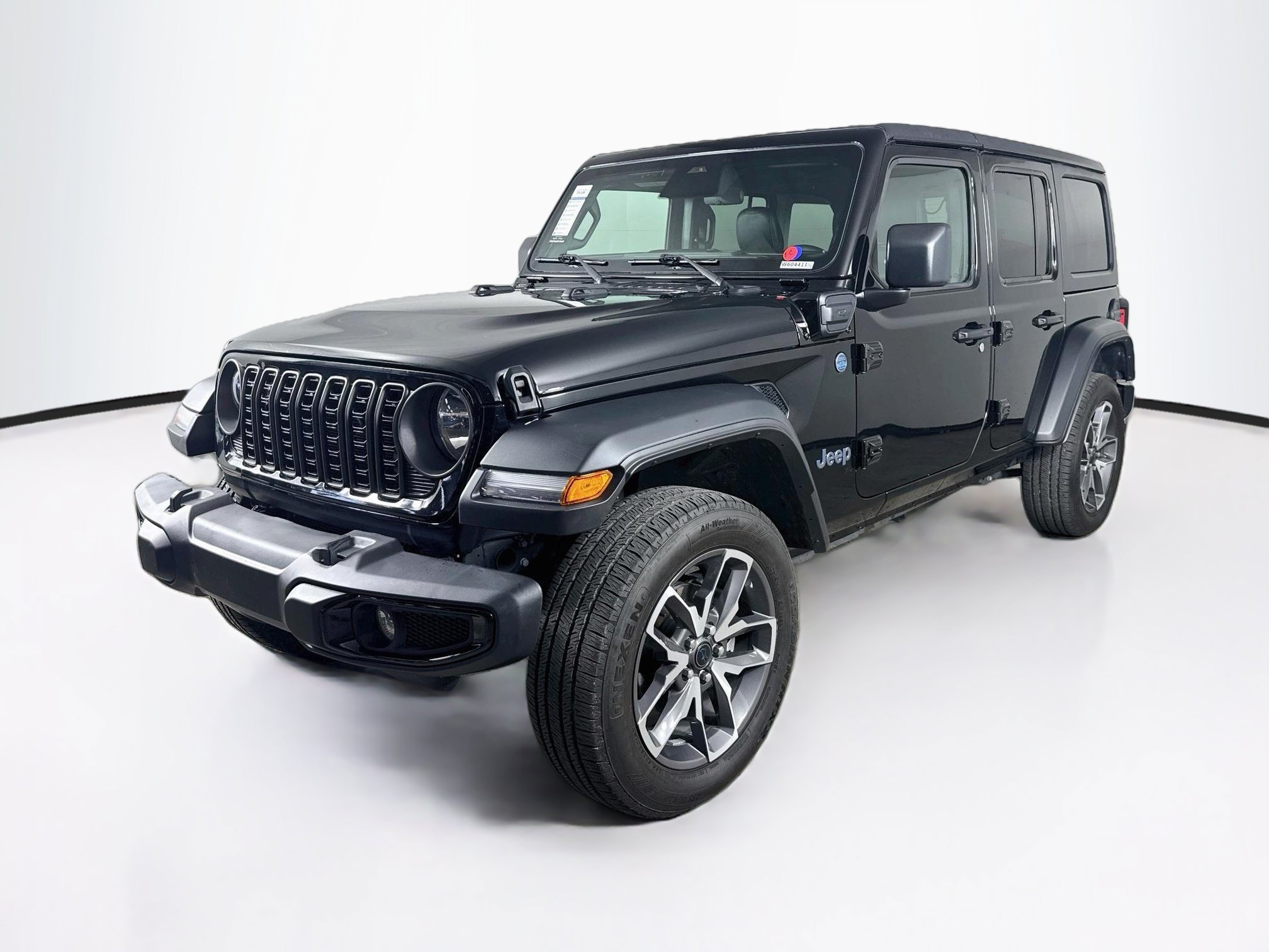 Used 2025 Jeep Wrangler Unlimited Sport S 4xe w/ Convenience Group AWD/4WD image 4