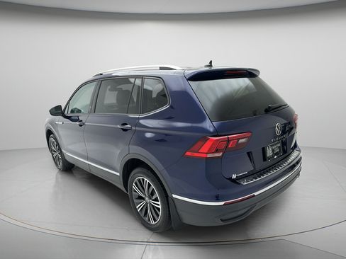 Used 2024 Volkswagen Tiguan Wolfsburg Edition AWD/4WD image 5