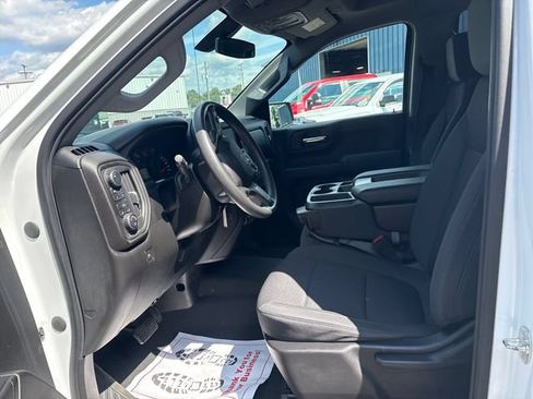 Used 2022 Chevrolet Silverado 1500 Custom Trail Boss w/ LPO, Dark Essentials Package AWD/4WD image 8