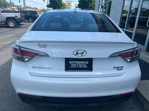 Used 2017 Hyundai Sonata Limited FWD image 6