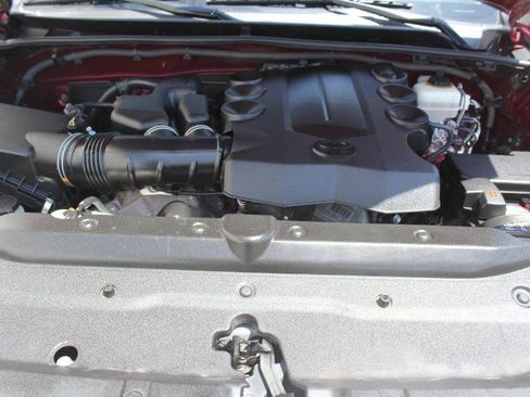 Used 2012 Toyota 4Runner SR5 AWD/4WD image 40
