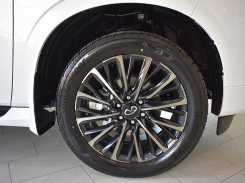 New 2026 INFINITI QX80 Autograph image 9