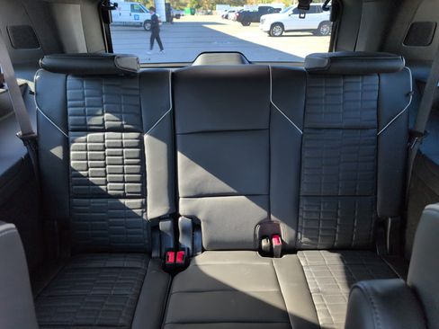 Certified 2024 Cadillac Escalade Sport Platinum image 32