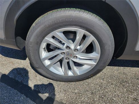 New 2026 Buick Envista Preferred w/ Convenience I Package FWD image 3