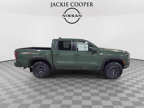 New 2026 Nissan Frontier PRO-4X w/ Tow Package AWD/4WD image 4