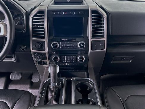 Used 2018 Ford F150 Platinum w/ Equipment Group 701A Luxury image 38