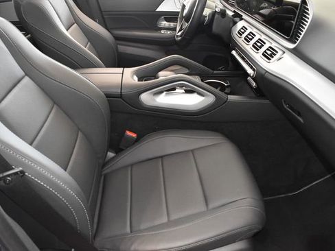 Used 2025 Mercedes-Benz GLE 350 4MATIC image 10
