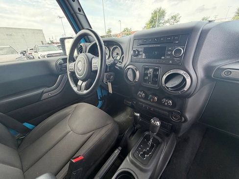 Used 2017 Jeep Wrangler Unlimited Sport w/ Quick Order Package 24S AWD/4WD image 23