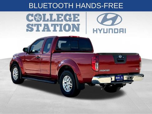 Used 2017 Nissan Frontier SV image 8