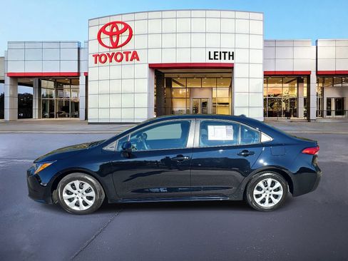 Used 2026 Toyota Corolla LE image 5