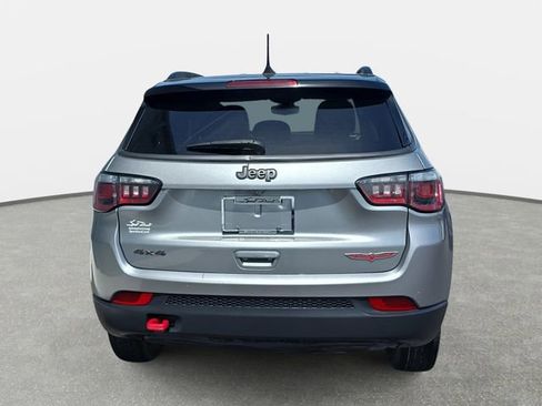 Used 2020 Jeep Compass Trailhawk image 6