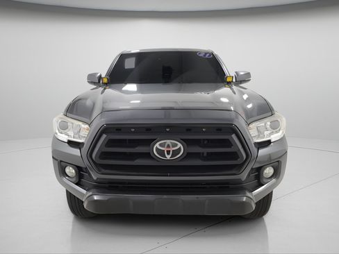 Used 2021 Toyota Tacoma SR5 w/ Technology Package AWD/4WD image 2