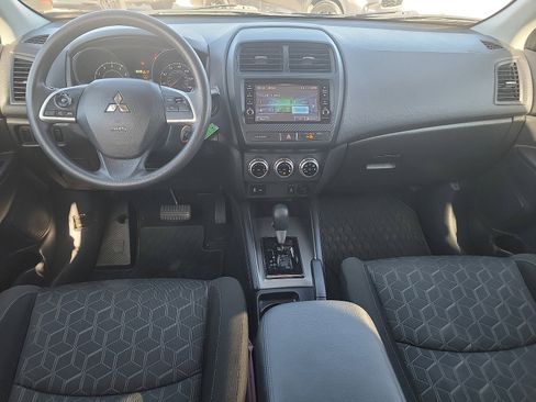 Used 2024 Mitsubishi Outlander Sport ES image 9