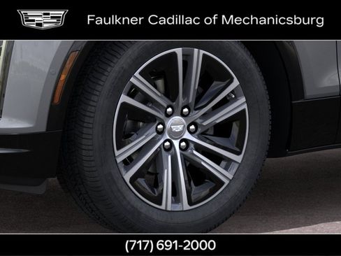 Used 2025 Cadillac Lyriq Luxury AWD/4WD image 9