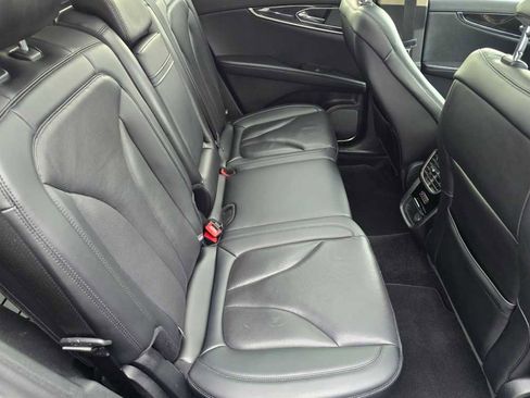 Used 2021 Lincoln Nautilus Reserve w/ Monochromatic Package image 29