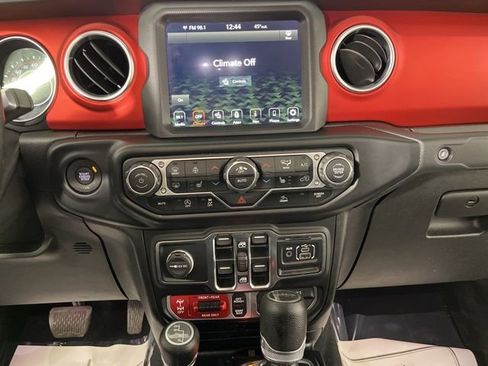 Used 2020 Jeep Gladiator Rubicon image 25