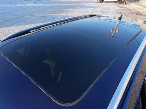 Used 2023 Volkswagen Tiguan SEL R-Line image 34