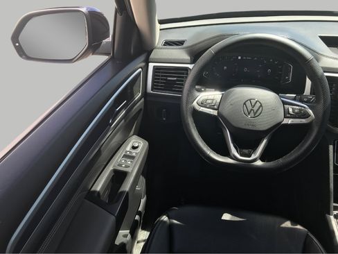 Used 2023 Volkswagen Atlas SEL R-Line AWD/4WD image 5