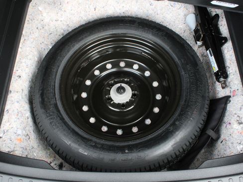 Used 2025 Honda CR-V EX image 9