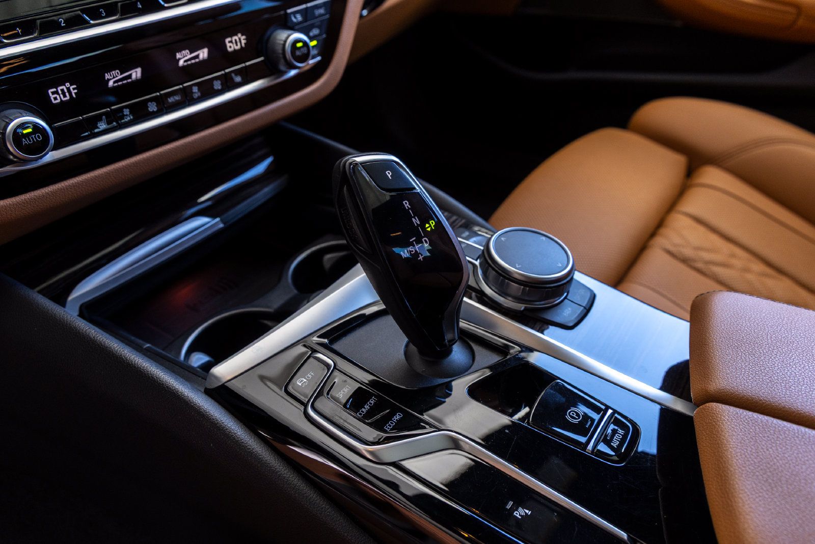 Certified 2023 BMW 530i w/ Premium Package RWD image 17