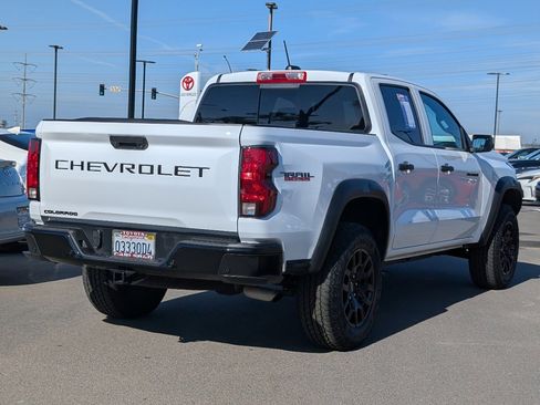 Used 2025 Chevrolet Colorado Trail Boss image 13