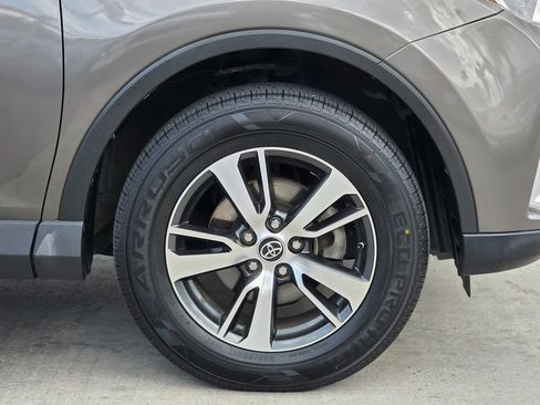 Used 2016 Toyota RAV4 XLE FWD image 14